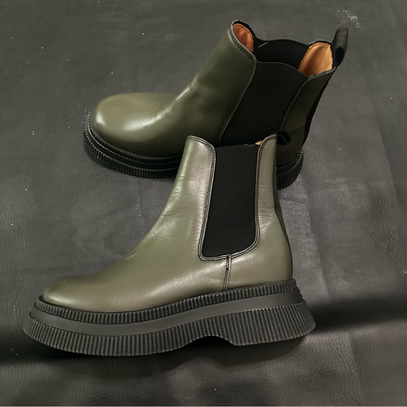 Ganni chunky leather Chelsea boots - Picture 2 of 7